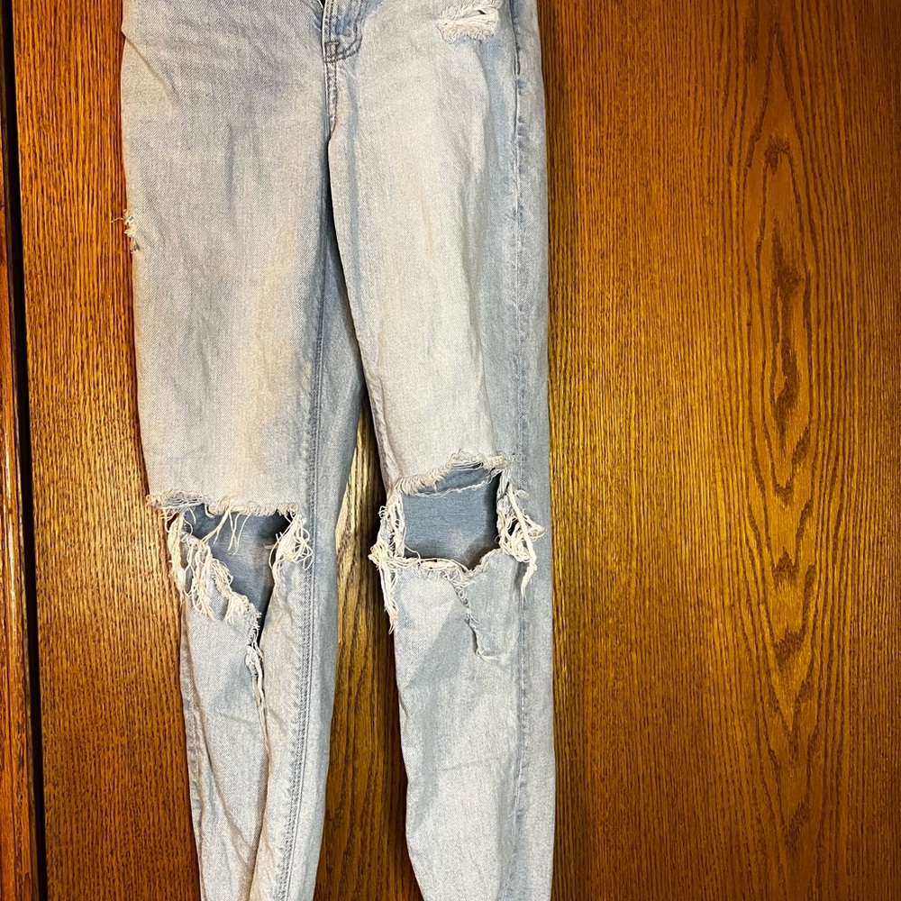 American Eagle Outfitters Blue Boyfriend Jeans Distressed